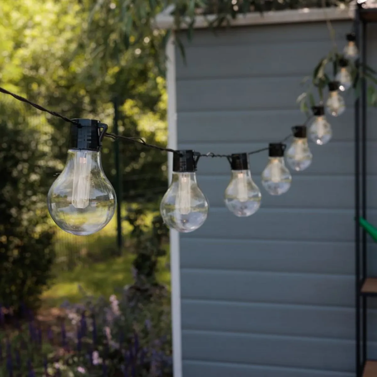 Girlanda ogrodowa solarna LED, 10 żarówek, czujnik zmierzchu, dł. 2,7 m, kabel 3 m, żarówki 6x9 cm, photo 4 of 6